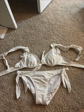 Lilly Pulitzer White Tie-Detail Bikini
